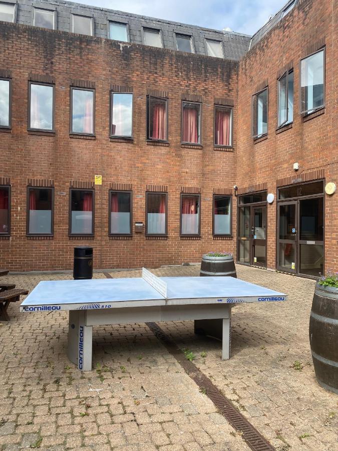 לונדון Charming Rooms For Students Only, Cricklewood Lane - Sk מראה חיצוני תמונה